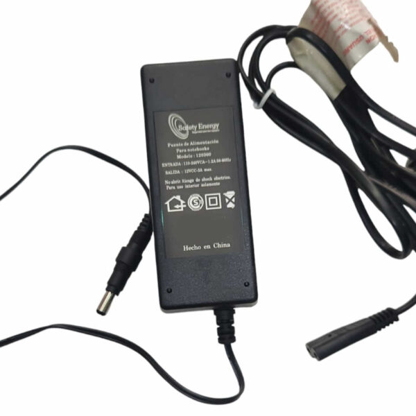 Cargador Para Notebook Bgh bg21 20v 4.5a 90w Pin: 5.5X2.5mm